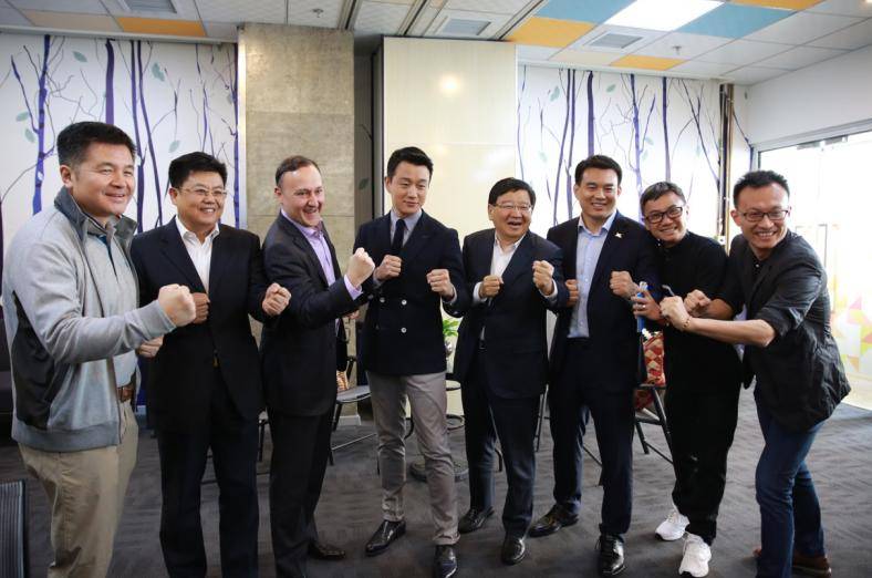 欧阳默博士：中国互联网崛起的见证者与加密领域的“十角兽猎人” 
